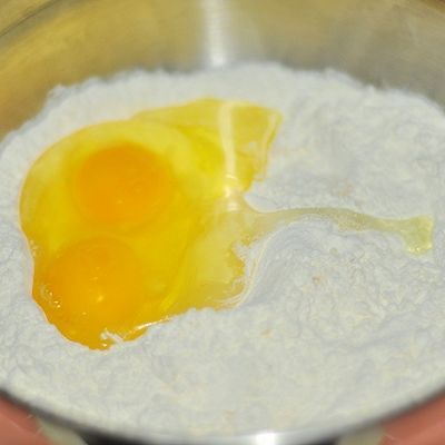  『烤箱』马苏里拉奶酪涡形面包