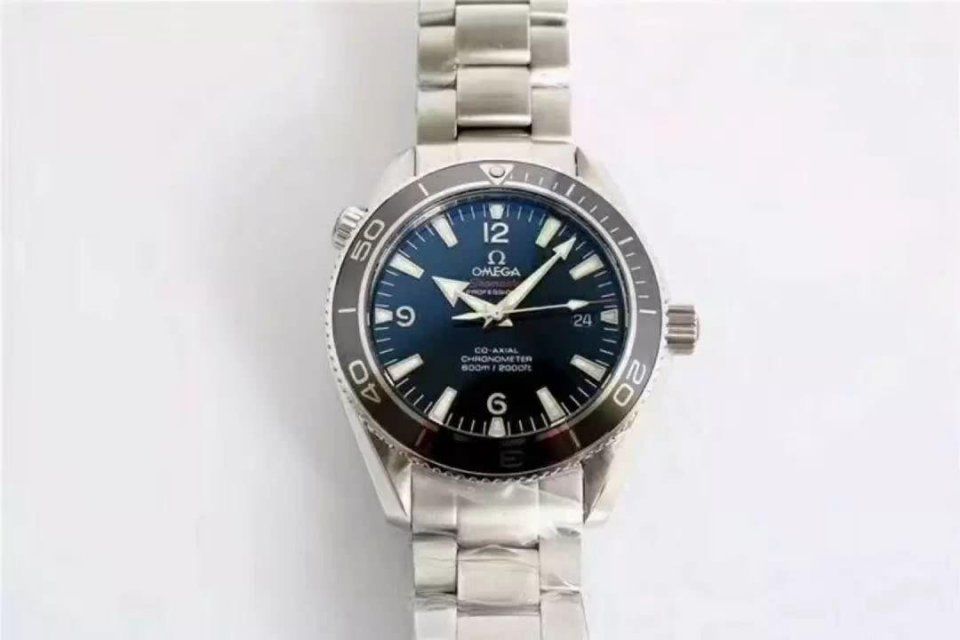 佐罗腕表;低调而不失内涵 提升您的身份象征的劳力士黑水鬼震撼来