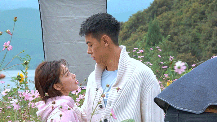 上午刚刚宣布分手的阚清子,下午就开始大张旗鼓晒空瓶?但她的爱