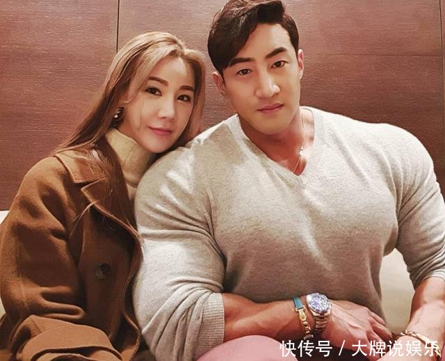 光膀子：肌肉男结婚光膀子上阵，为什么他们不喜欢穿衣服