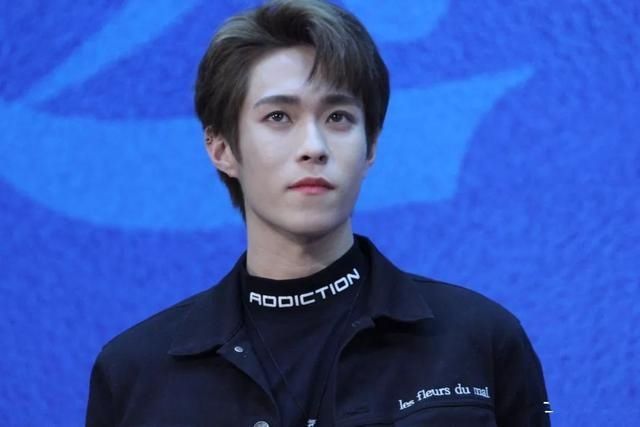 滤镜:欧阳娜娜未P生图曝光:失去粉丝滤镜,立马就现了原形
