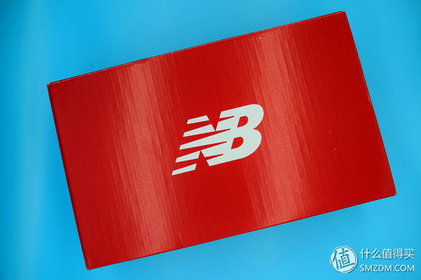 轻薄艳之夏跑鞋--New Balance FuelCore 5000跑鞋开箱
