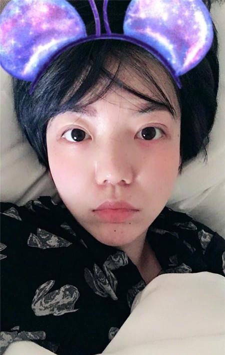 素颜的吴莫愁更有辨识度，简直如换脸，网友：还是“网红”大众脸