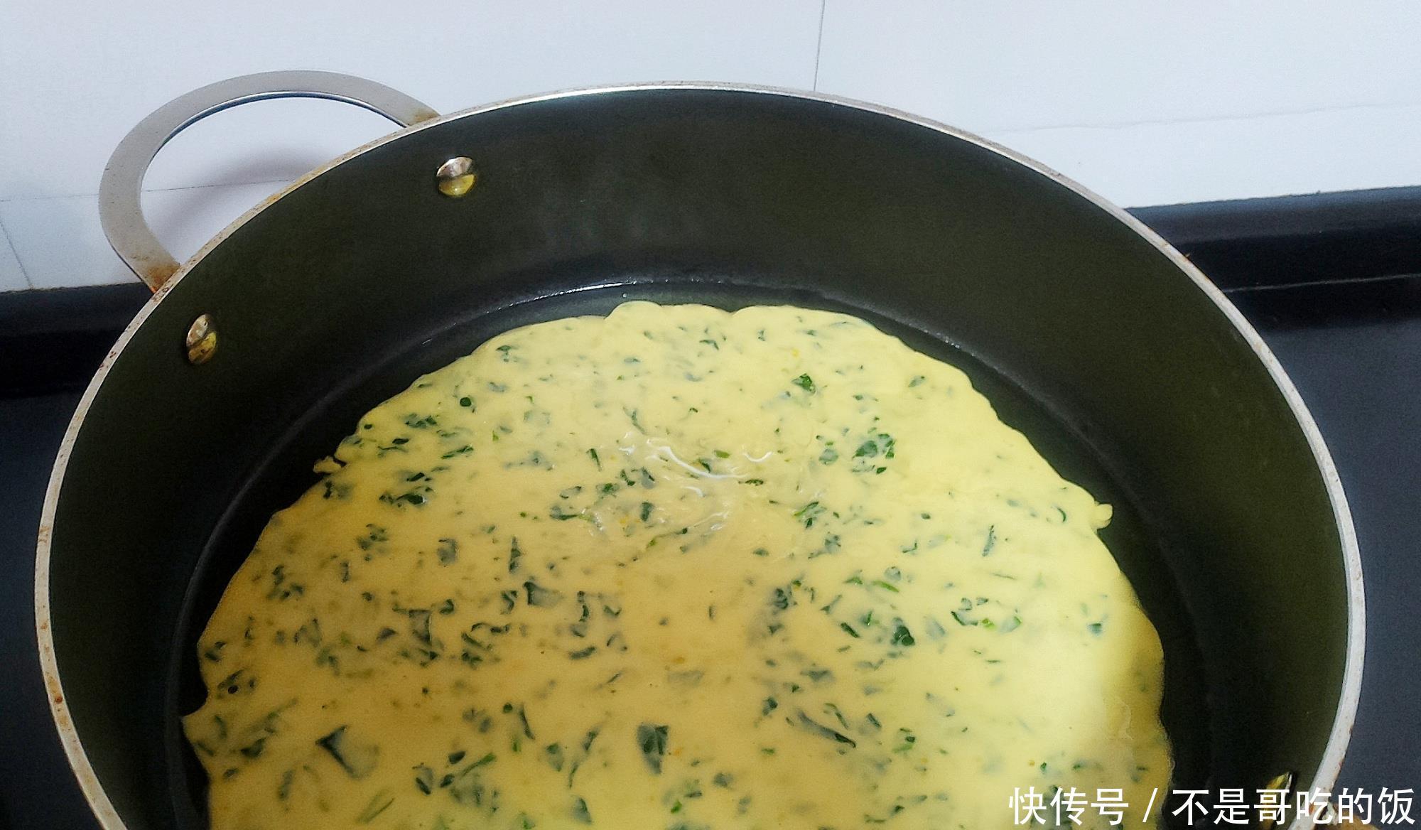  「软嫩」遇上这菜，我准买3斤，加点面粉搅一搅，软嫩清香，早上吃最好！