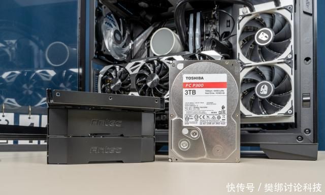  【硬盘托架】存储容量告急？这块机械硬盘值得选择！东芝P300系列3T机械硬盘