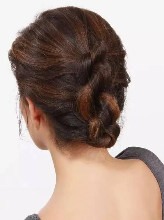 为什么周冬雨、郑爽、娜扎都要剪短发?这些照片给出了答案...