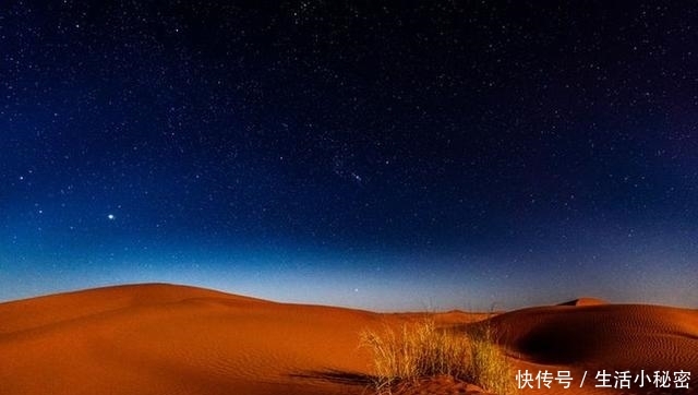 行走在世界上最大的沙漠——撒哈拉沙漠