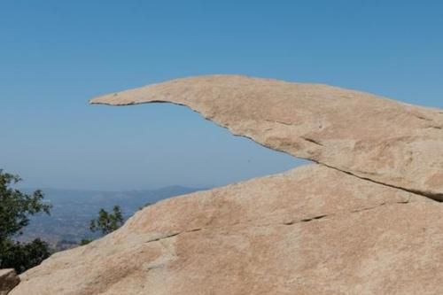世界上“神奇”的5块石头，大自然的奇迹，有一块在国内