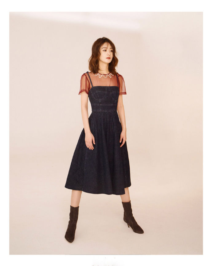 赵丽颖最新性感时尚写真图集，时尚气质，宛若迷人的小妖精!