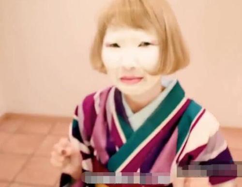 明明是个美女，化妆后都不敢出门