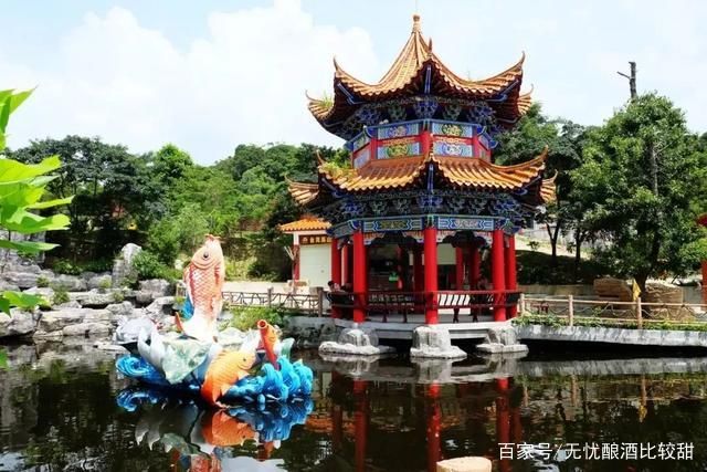 走进一座山，不小心发现山中藏着这样一座神仙寺庙!