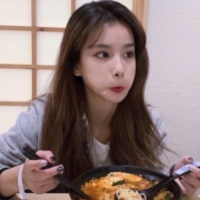  『生活中』鼻子上挤出“白色颗粒物”若做到这3点，还你光滑“婴儿鼻”