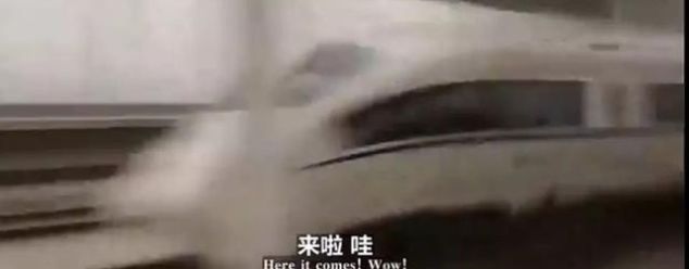  【感觉】老外坐中国高铁直呼:太不可思议了！这感觉棒极了