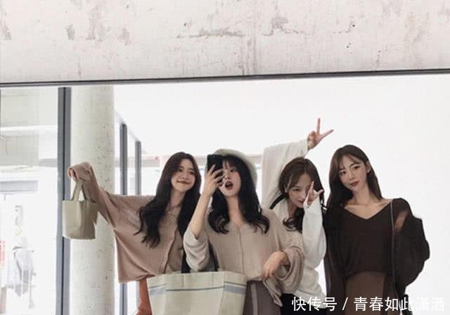 不足163高的女生,瞧瞧这12款高腰套装,让你轻松显高8公分