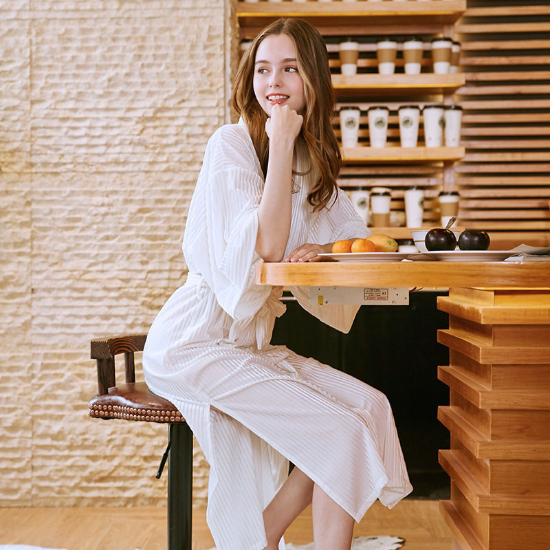 火爆今秋的“薄纱”睡衣!欧美女人最爱，在家中也能风情万种