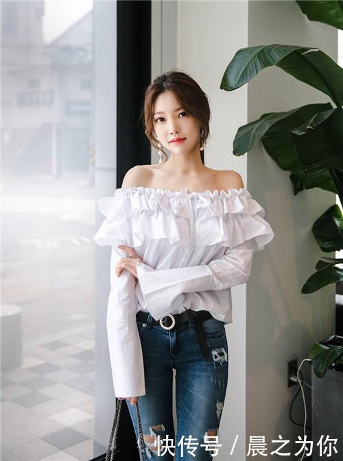 有型|时尚活力的牛仔裤美女,展现女性曼妙气质,显得更加挺拔有型!