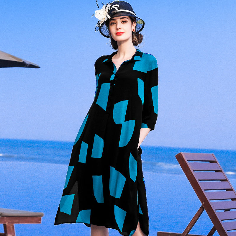 欧货裙昨天上新了，虽然小贵，却洋气时尚，让你气质优雅女神范