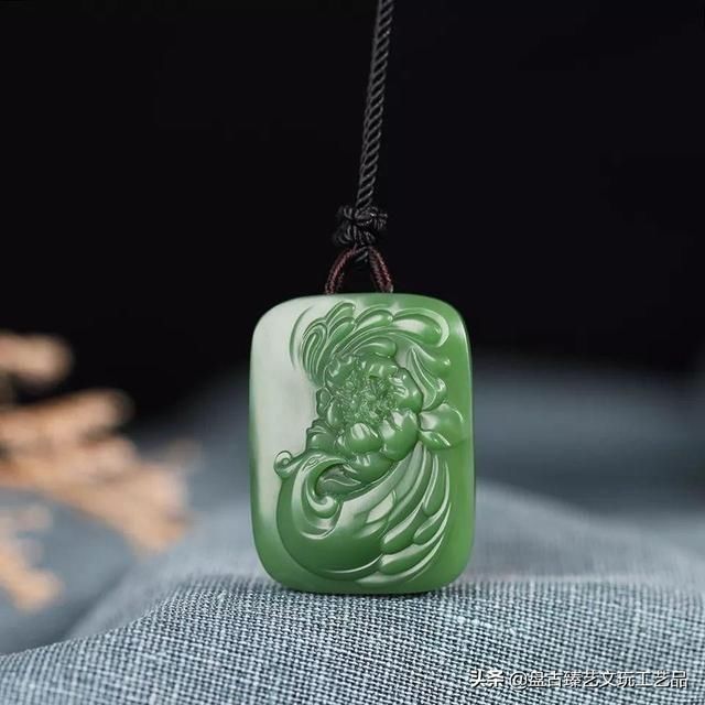  『作者』玉雕师为女神定制的花，总有一枝适合你