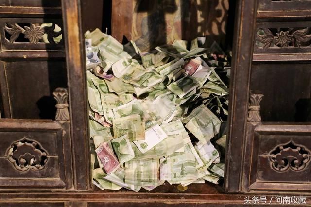 不是寺庙，不是道观，“98亿”房子钱币堆成山，为啥？