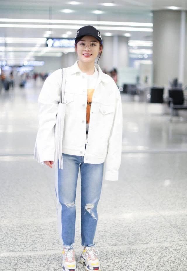  『反倒』身型合乎这几个方面的妹纸，最好不要穿老爸鞋，不但不潮反倒会很土