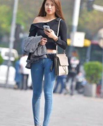 牛仔裤的时尚搭配,成功打造出完美都市女性!