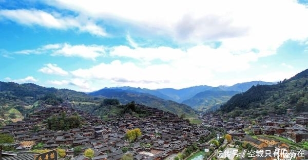 一定要带父母旅游去的地方，趁他们还能走动，完成他们旅行的心愿