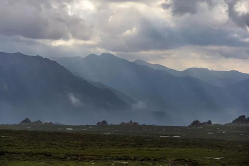 北边百花南青石，祁连苍茫画秋颜--祁连山穿越