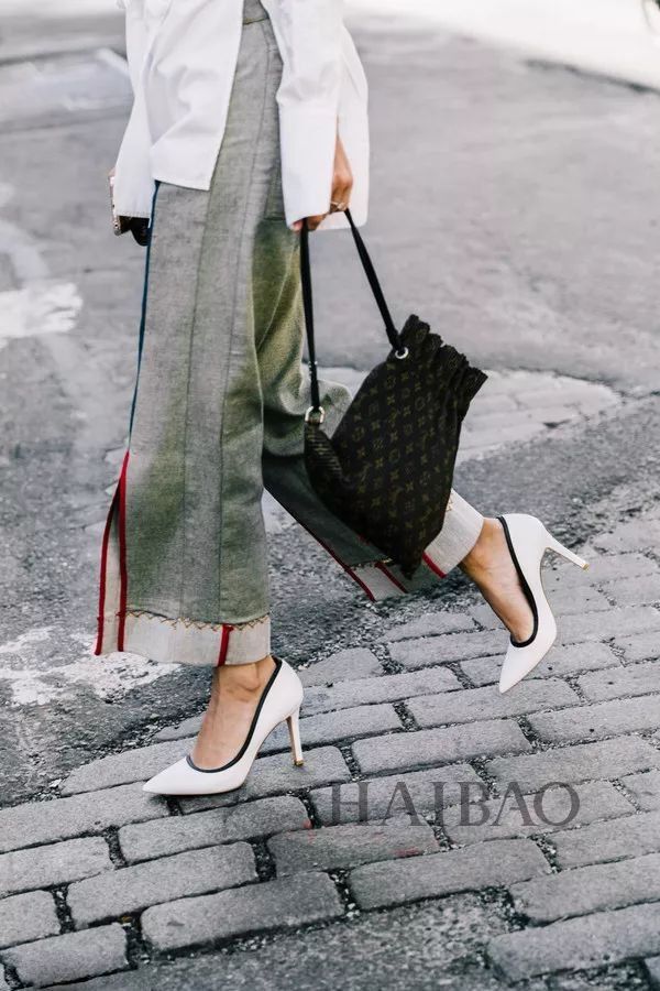 夏天就要穿清爽的白色!小白裙小白鞋穿起来又瘦又仙!