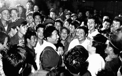 「相声演员」最早走红全国的民营相声团体，不是郭德纲德云社，是杨振华艺术团