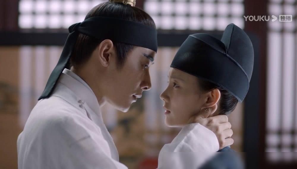 鹤唳华亭为什么总哭