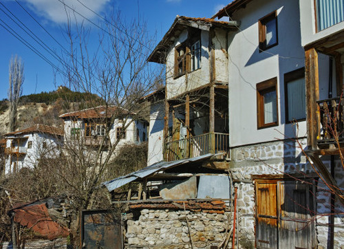 农民兴起结婚的“买楼”10年后，农民回家乡盖新房的多吗？