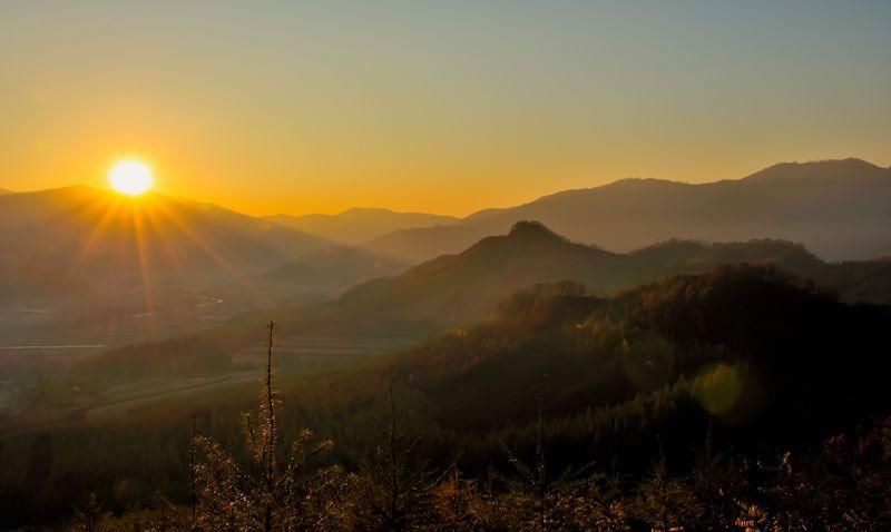  「我国」我国这个地方一天之间，太阳“三升三落”？科学解释在