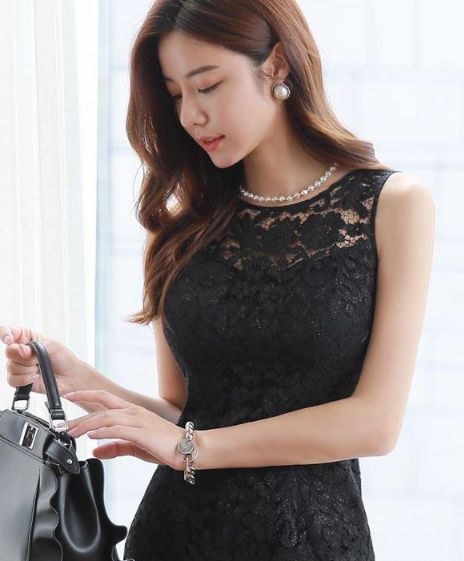 青春优雅的时尚紧身打底裤小姐姐轮廓优美，潮流个性的女神范!