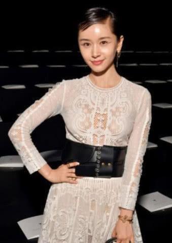 有一种眼线叫王子文的“猫眼”眼线，明明很显眼，却不觉得丑！