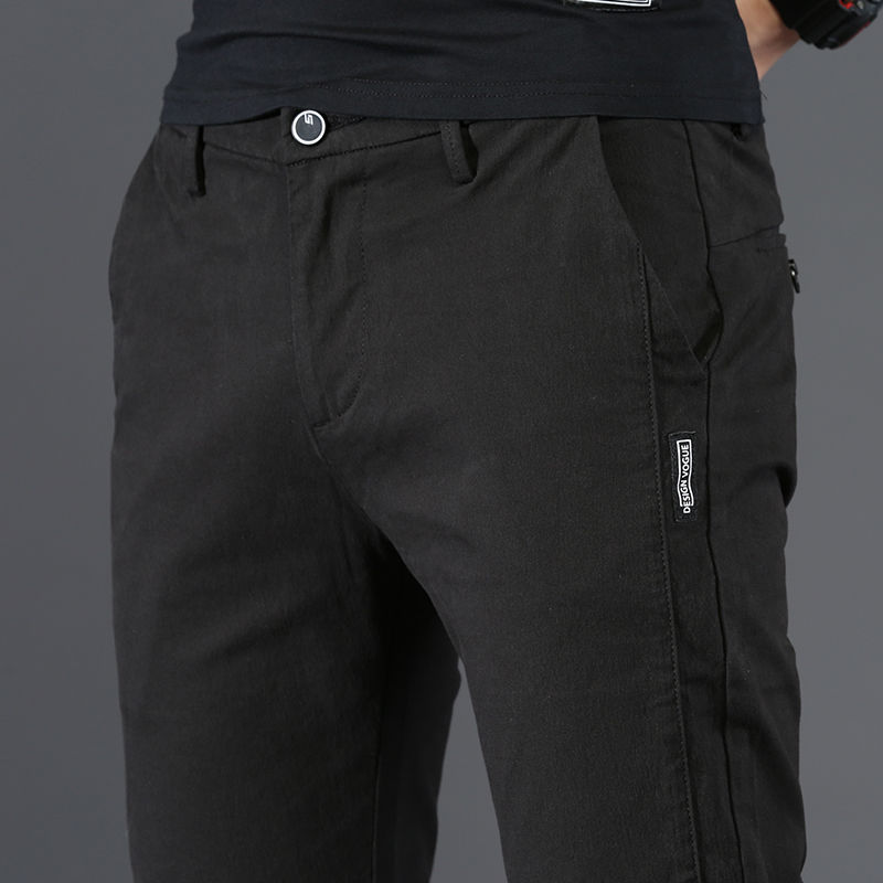 牛仔裤已经烂大街了!当下流行“司令裤”适合6070领导