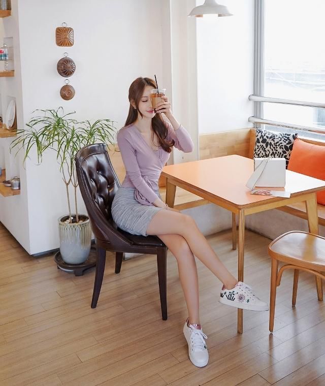 人像摄影:利用柔和的光线,让模特的肌肤看上去更加的细腻