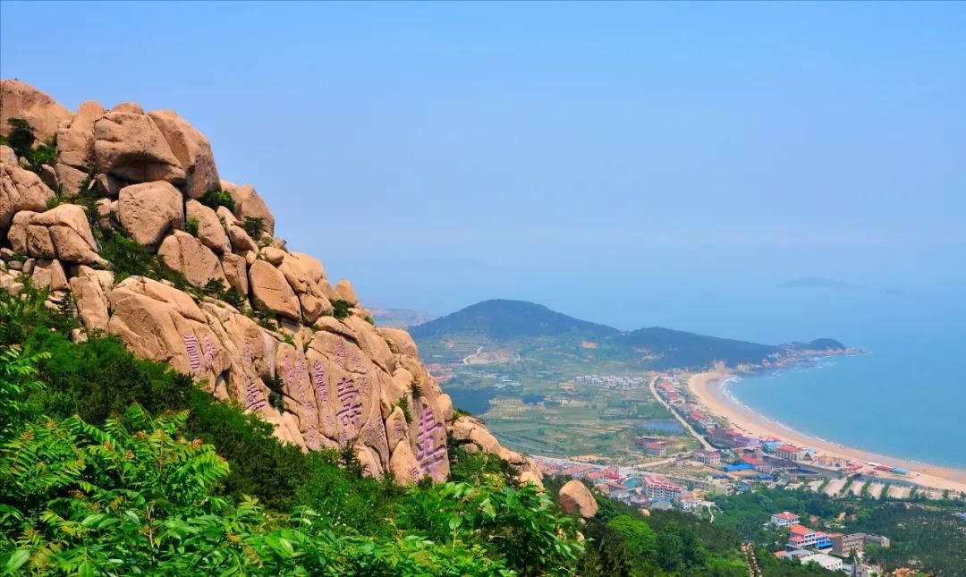 山东很受欢迎的一座山,海拔1132.7米,是中国海岸线第一高峰