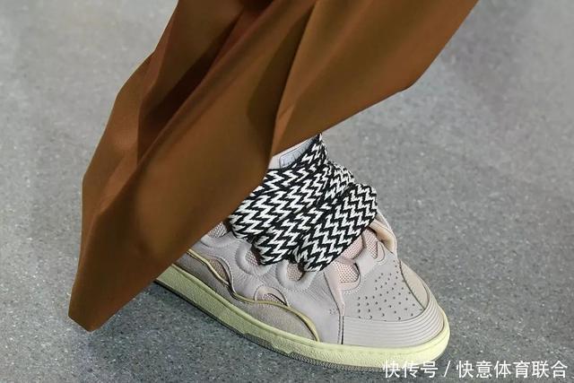 『球鞋』2020年球鞋圈趋势丨正统皮鞋和薄底球鞋将成为新的潮流