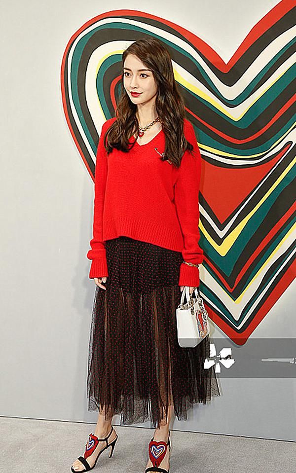 baby这次的未修图也太美了吧！网友：主要是妆容加分了