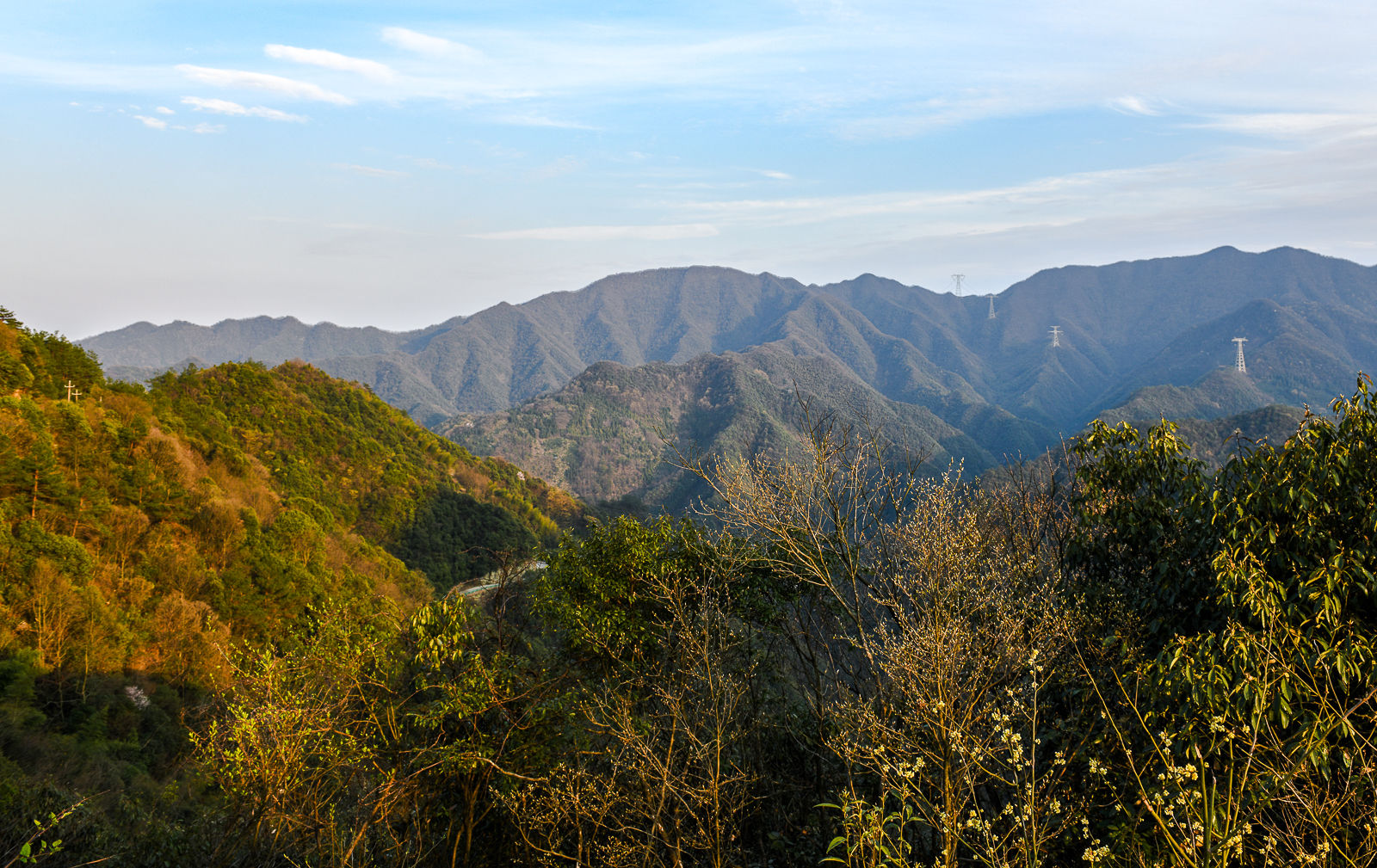 正是春时好风光，自驾皖南318小川藏线