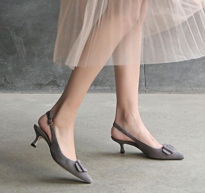 高跟鞋物语：性感的尖头高跟鞋, 一不小心就穿出大长腿！