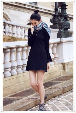 奚梦瑶这么开放？穿个“内衣”就来机场，网友：越暴露越时尚？