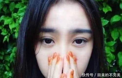  「异性」女孩子最“伤鼻子”的3行为，严重拉低颜值，异性缘会直接归0哟！