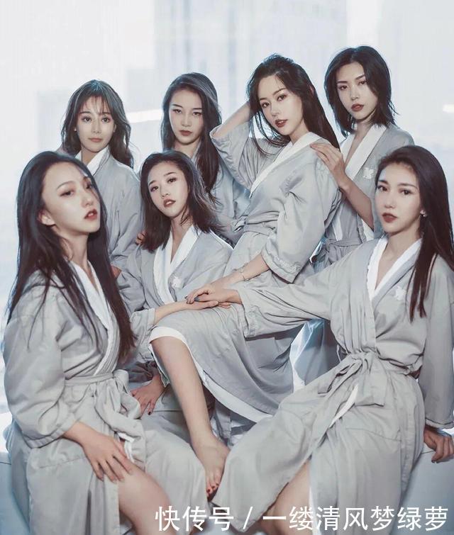 #太美#Oh my god!这些新娘婚礼晨袍也太美了吧