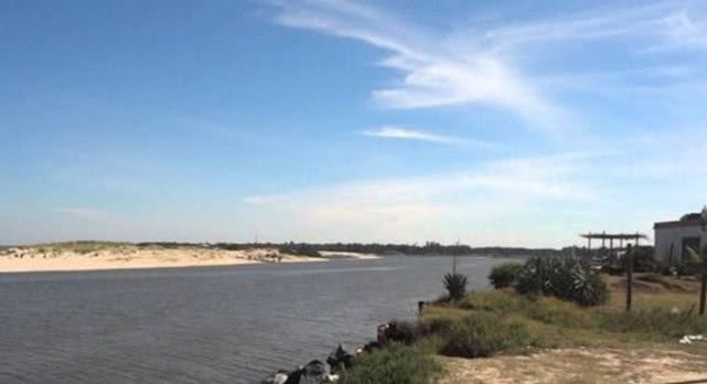 争议最大的河流：宽290公里像河又像海，比长江短面积大一倍