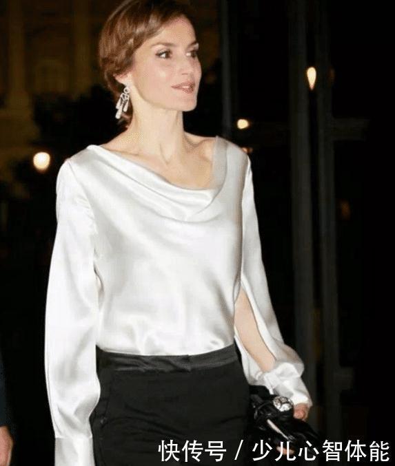 「 莱蒂」女神范丝毫不减当年,甩出凯特王妃好几条街,西班牙王后莱蒂齐亚