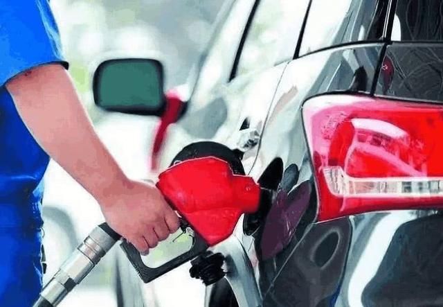 这个城市的油价突破9元！平均油价最高的省份，这里的高速都免费