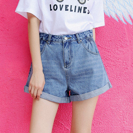 牛仔短裤,只有这么穿,修长白皙的双腿才会格外亮眼