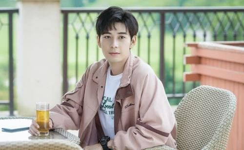 陈星旭：胡冰卿单方面取关陈星旭？可两个人合作的剧还没有播呢