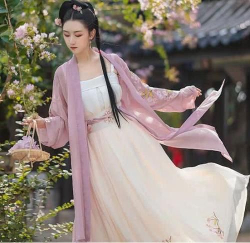  「胸襦裙和」汉服萌新必备科普：齐腰襦裙一片式与两片式怎么穿？如何区分